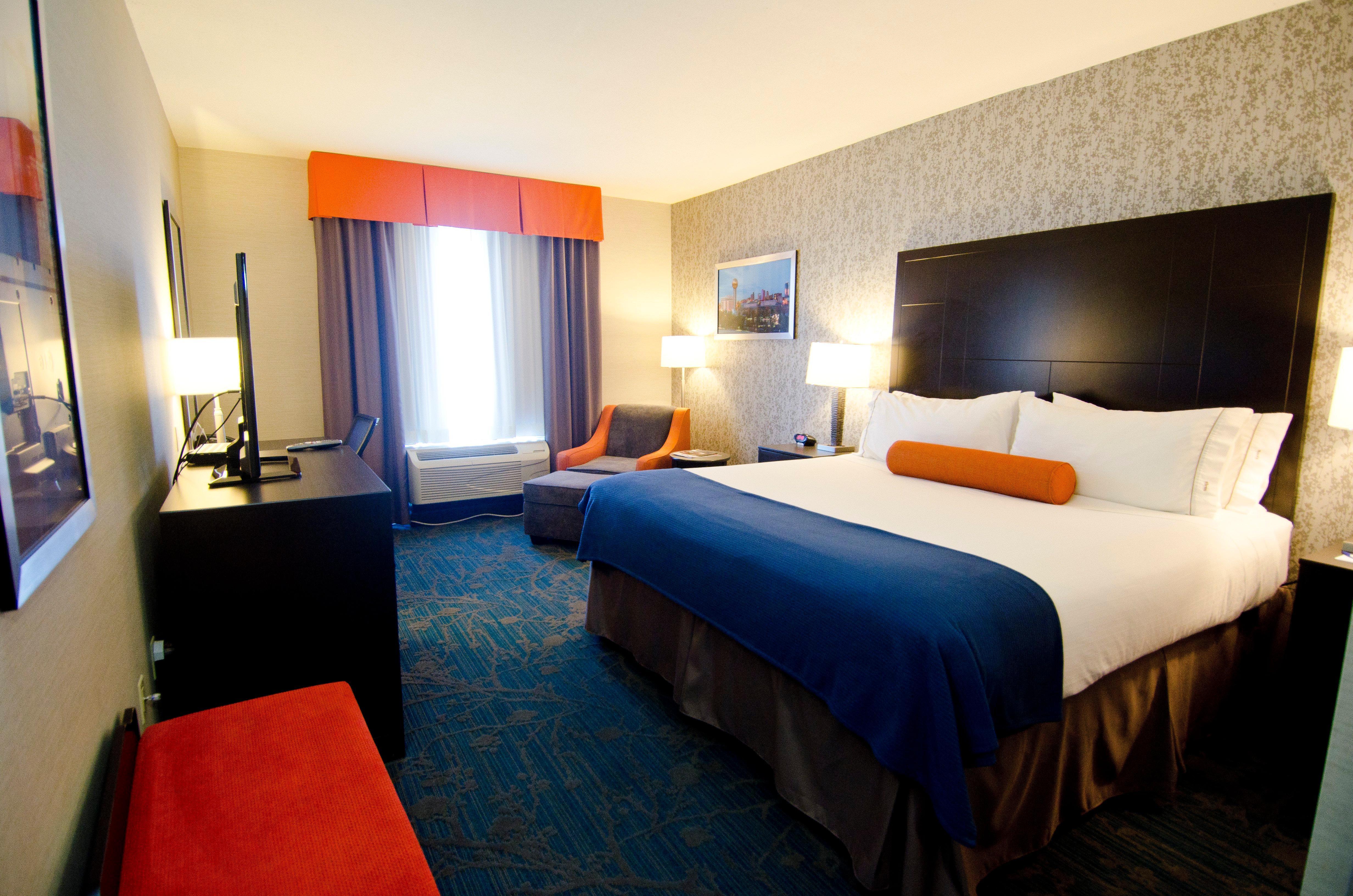 Holiday Inn Express Hotel & Suites Knoxville By Ihg Bagian luar foto