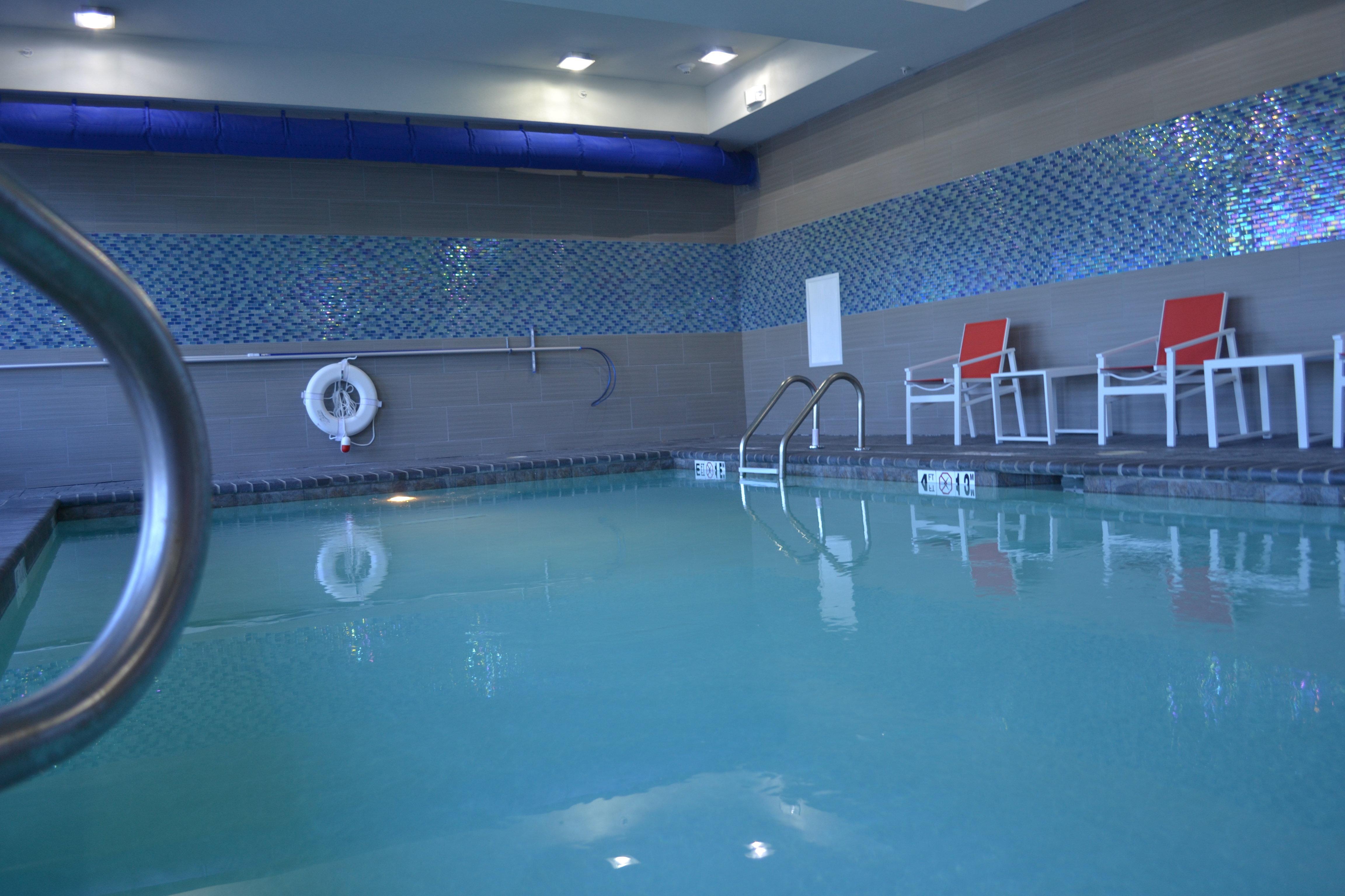 Holiday Inn Express Hotel & Suites Knoxville By Ihg Bagian luar foto