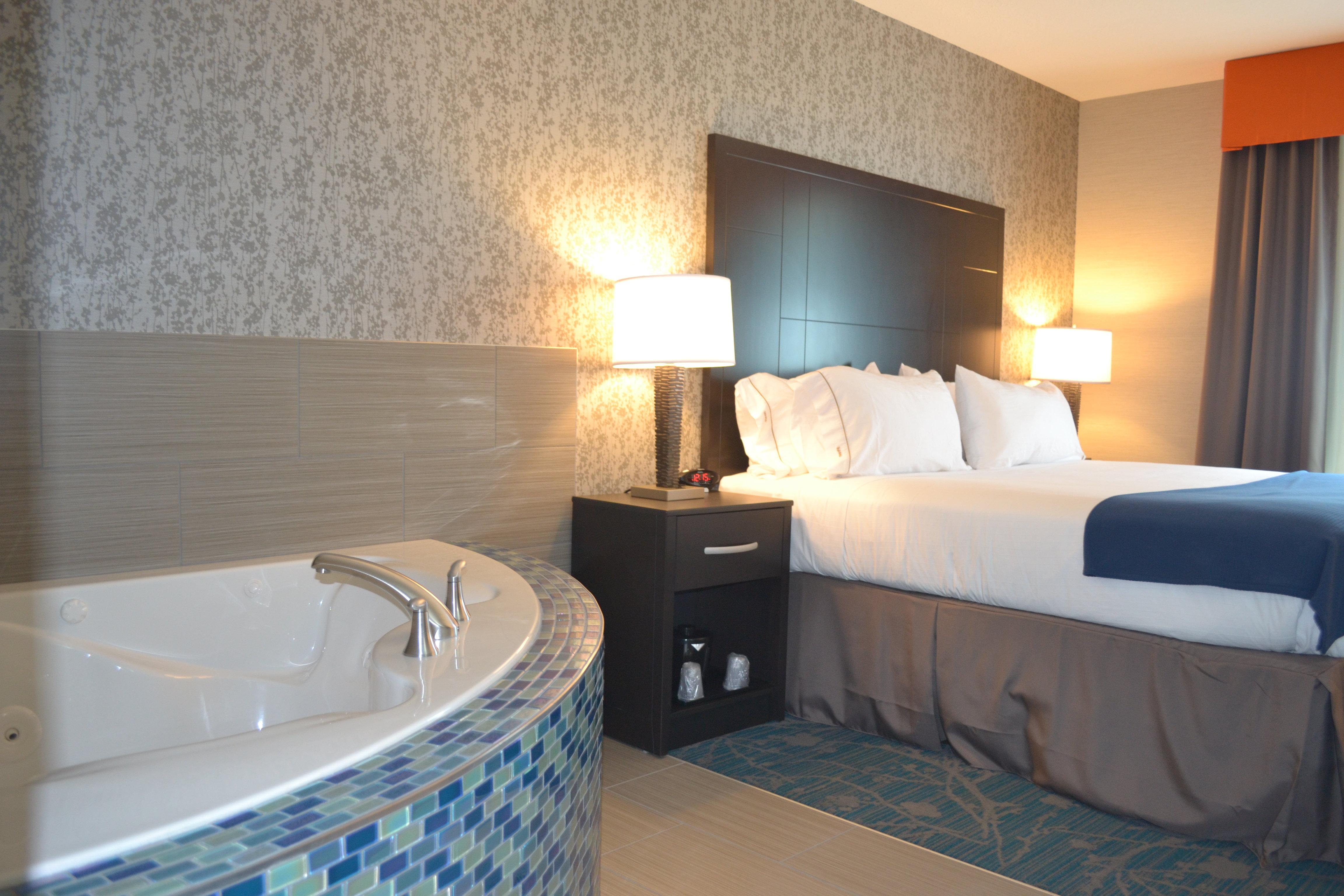 Holiday Inn Express Hotel & Suites Knoxville By Ihg Bagian luar foto